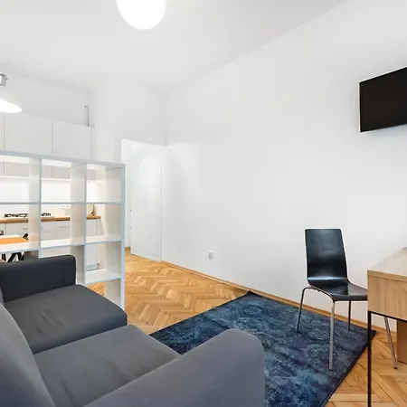 Ochota Radomska Comfort Studio Апартаменты